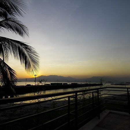 The Reef Hotel And Residences Olongapo Εξωτερικό φωτογραφία