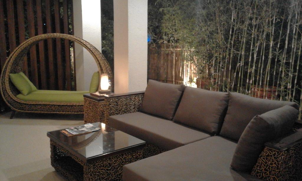 The Reef Hotel And Residences Olongapo Εξωτερικό φωτογραφία