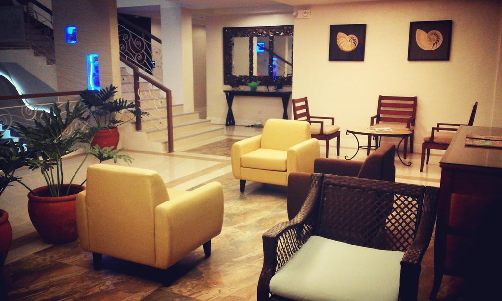 The Reef Hotel And Residences Olongapo Εξωτερικό φωτογραφία