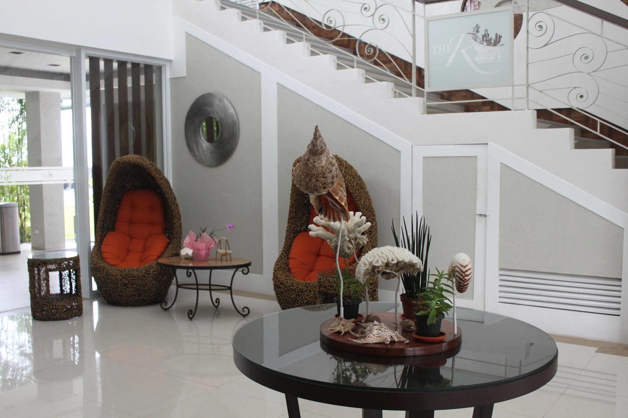The Reef Hotel And Residences Olongapo Εξωτερικό φωτογραφία