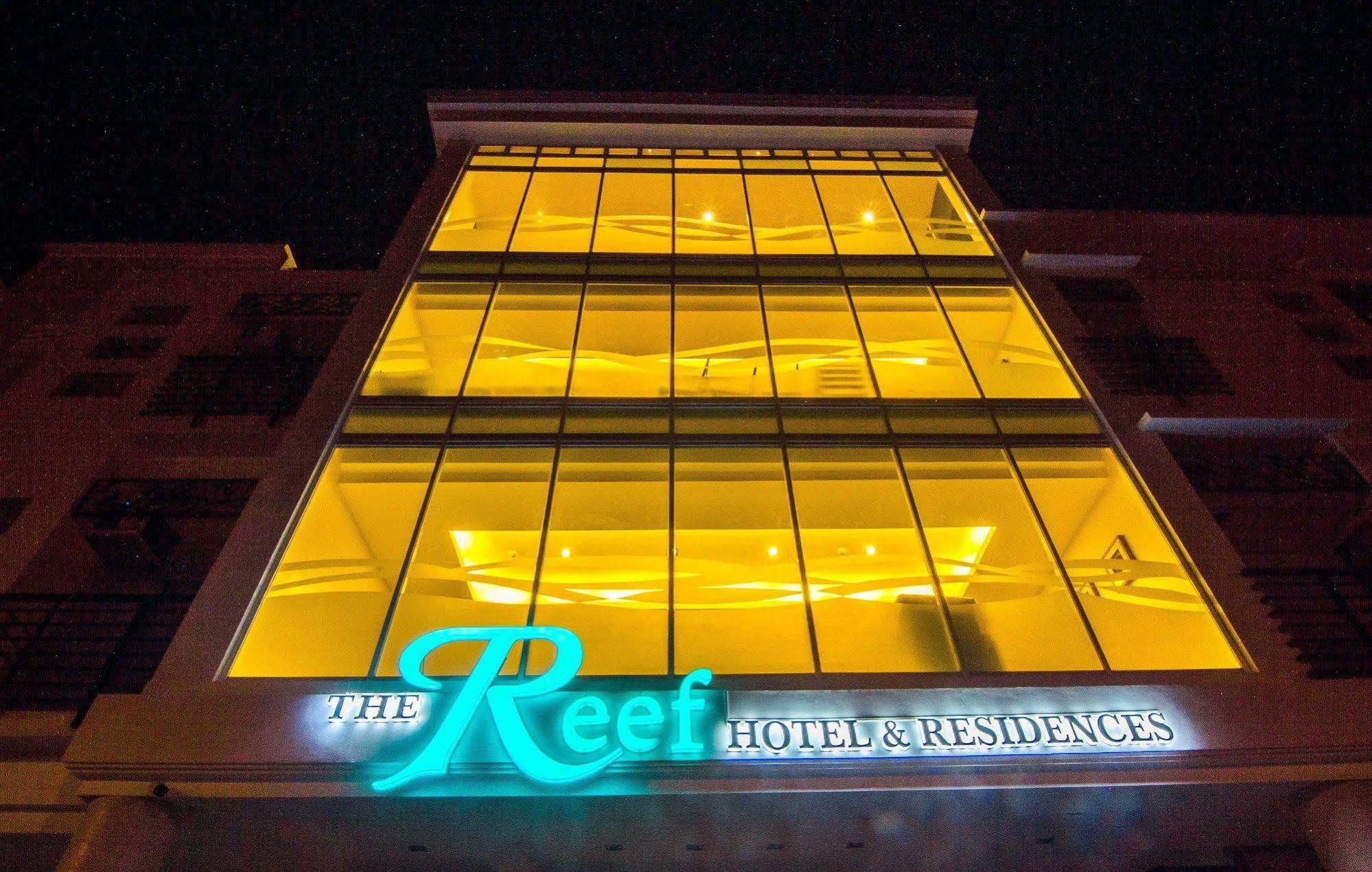 The Reef Hotel And Residences Olongapo Εξωτερικό φωτογραφία